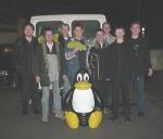 Gruppenbild mit Pinguin
